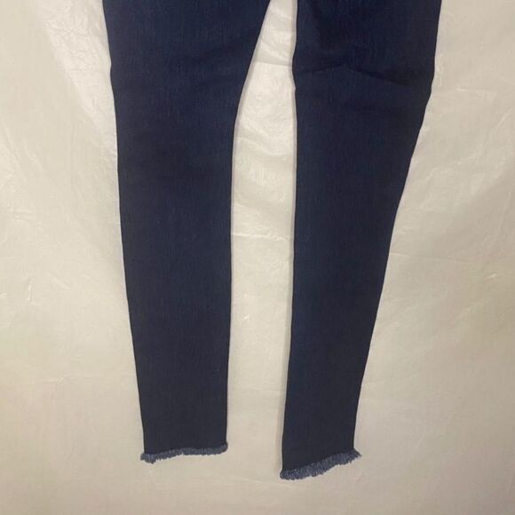 Fashion Nova Dark Wash Distressed Jeans Size 1 - Picture 6 of 6